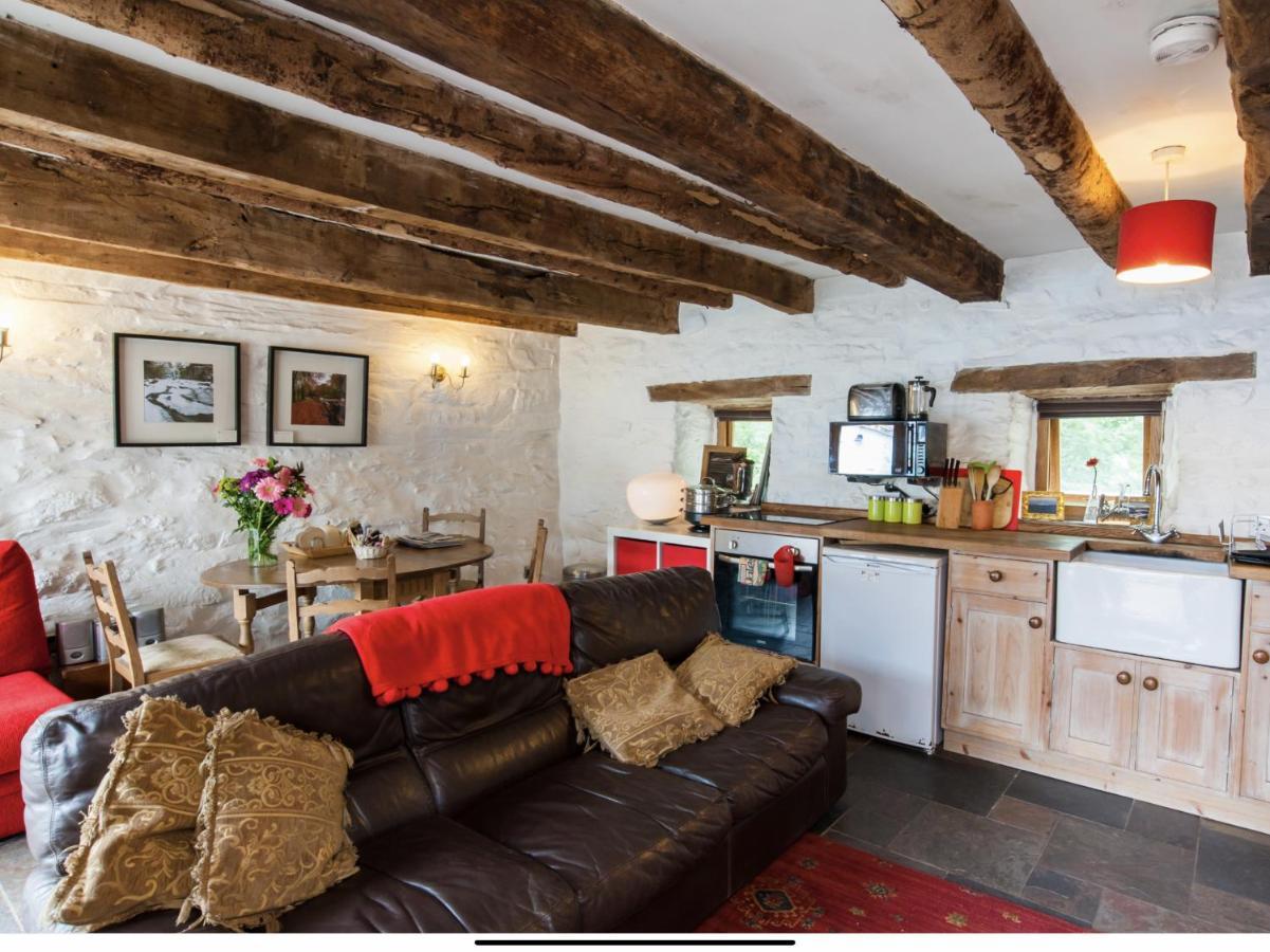 Ty Fferm Hen, Ancient Farmhouse, Coity Bach Talybont-on-Usk Екстериор снимка